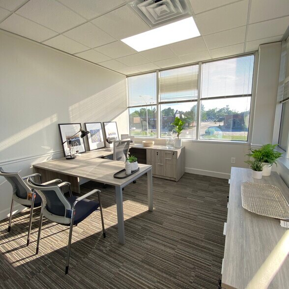 More Photos Of 3029 S Sherwood Forest Blvd, Baton Rouge Loft Creative Space For Lease