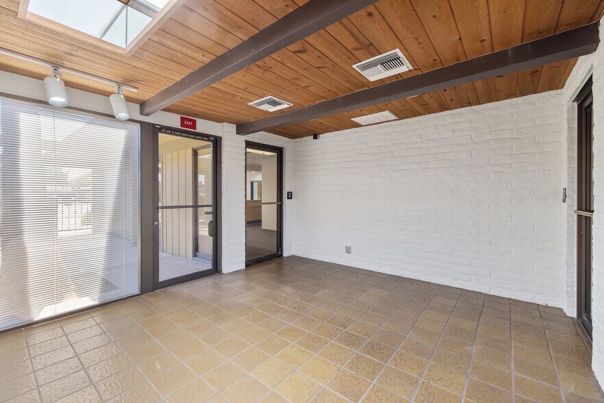More Photos Of 561 N Alta Ave, Dinuba Medical For Lease