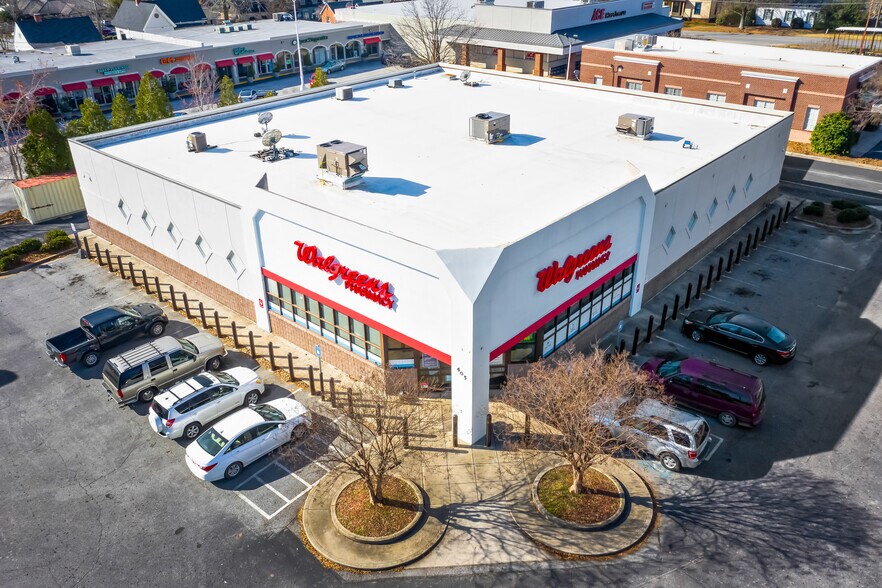 More Photos Of 405 S Hill St, Griffin Drugstore For Sale