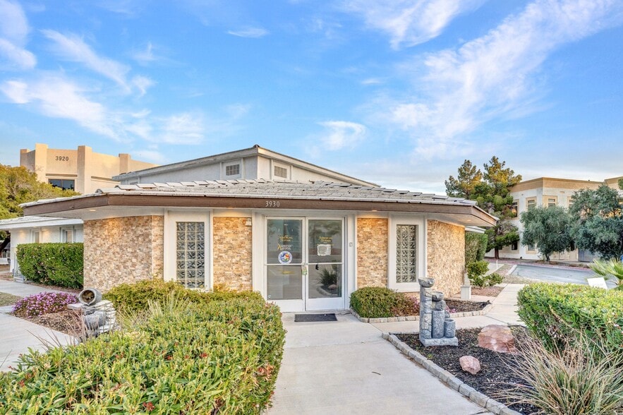 More Photos Of 3920-3930 E Patrick Ln, Las Vegas Loft Creative Space For Sale