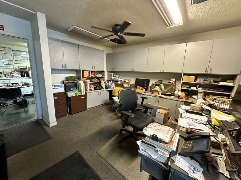 More Photos Of 881 E 57th Ave, Denver Warehouse For Sale