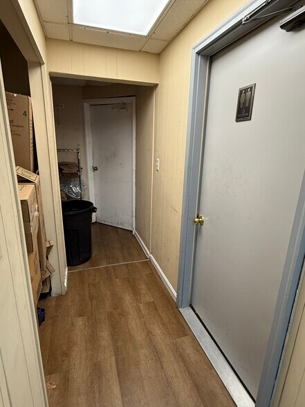 More Photos Of 36125 Zion Church Rd, Frankford Restaurant For Sale