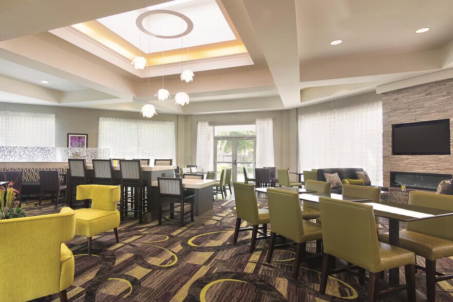 More Photos Of 930 Ed Noble Pky, Norman Hotel For Sale