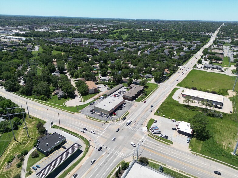 More Photos Of 10801 Blondo St, Omaha General Retail For Sale