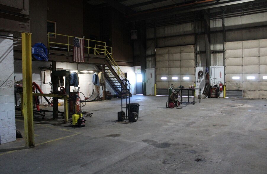 More Photos Of 4616 Oil Patch Dr, Woodward Warehouse For Sale