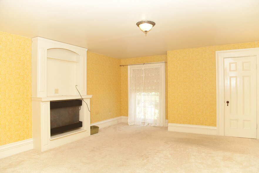 More Photos Of 2057 State Route 96, Trumansburg Hotel For Sale