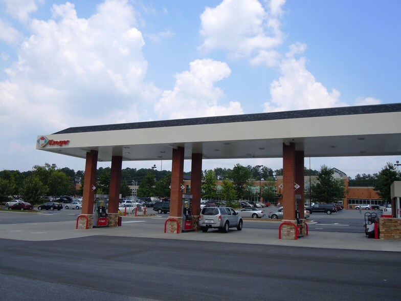 More Photos Of 10945 State Bridge Rd, Alpharetta Freestanding For Lease