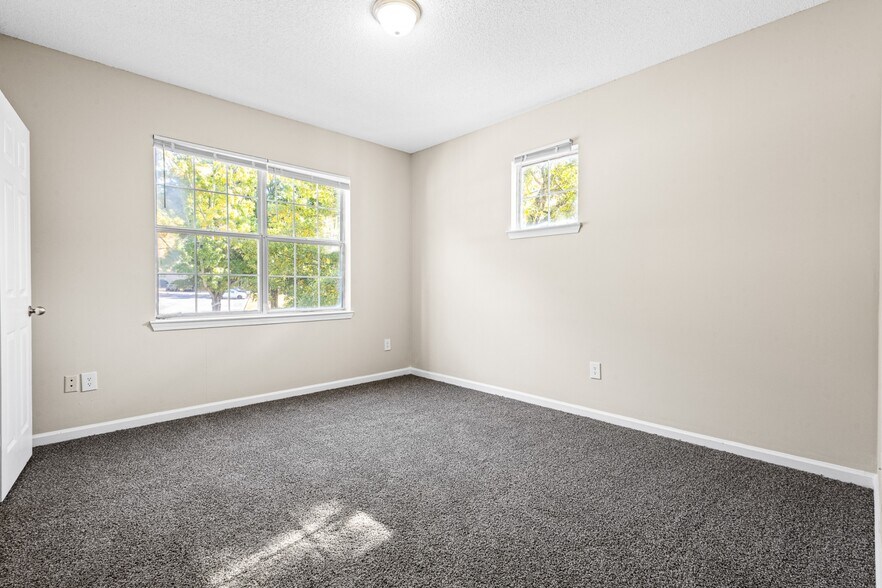 More Photos Of 6595 Mount Zion Blvd, Morrow Apartments For Sale