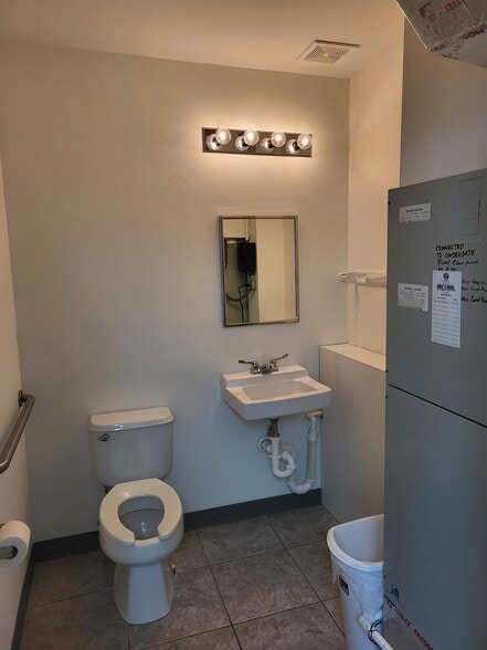 More Photos Of 5567 Taylor Rd, Naples Industrial For Sale