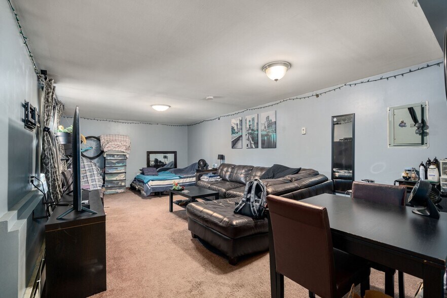 More Photos Of 596 Boston Post Rd E, Marlborough Apartments For Sale