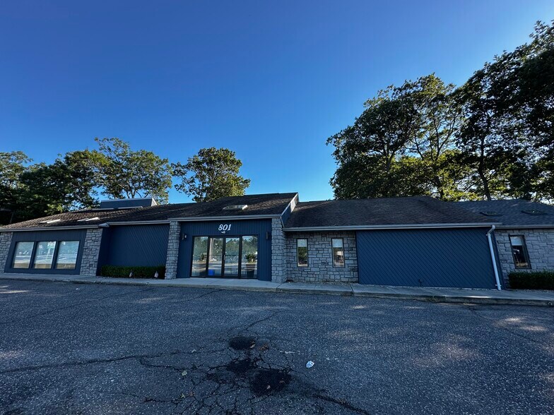 Primary Photo Of 801 Lacey Rd, Forked River Office For Sale