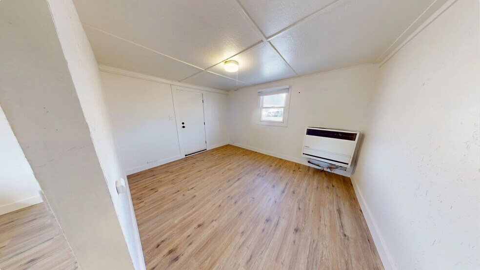 More Photos Of 2715 Twin View Blvd, Shasta Lake Multifamily For Sale