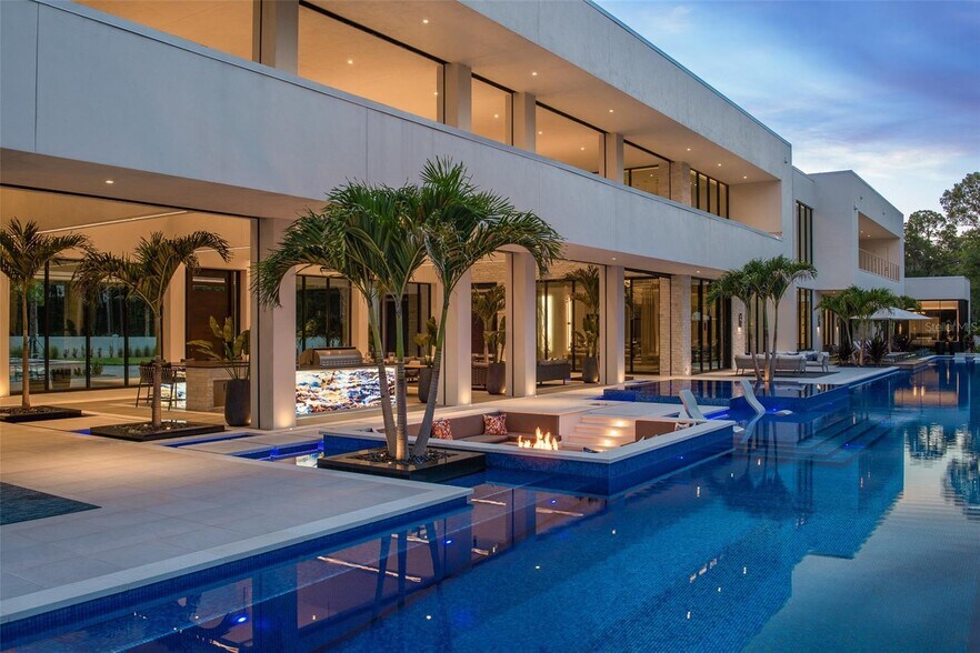 More Photos Of 18725 Jiretz Rd, Odessa Flex For Sale