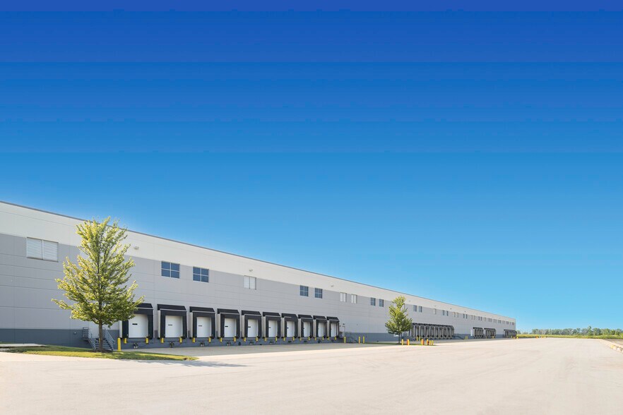 More Photos Of 901 Renaissance Blvd, Sturtevant Distribution For Lease