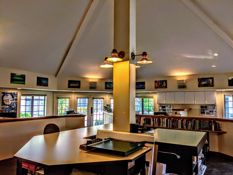 More Photos Of 3151 Airway Ave, Costa Mesa Medical For Lease