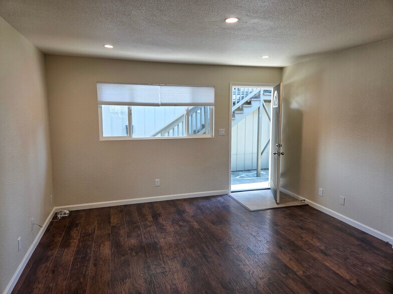 More Photos Of 4015 Hoen Ave, Santa Rosa Apartments For Sale
