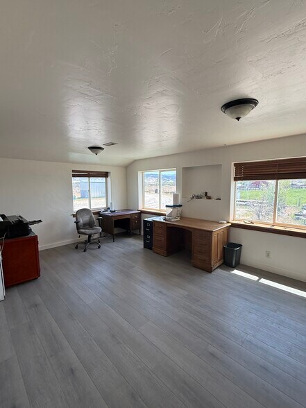More Photos Of 19911 Highway 550, Montrose Warehouse For Sale