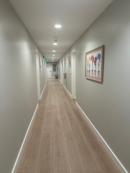 More Photos Of 516 Ave Alhambra, El Granada Office Residential For Lease