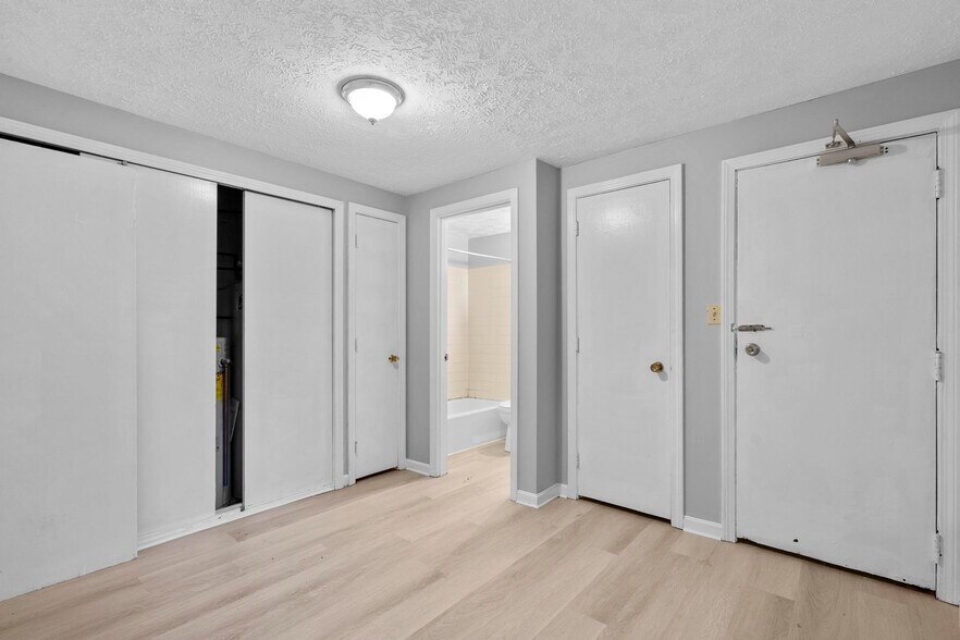 More Photos Of 451 Divinity St, Bristol Apartments For Sale