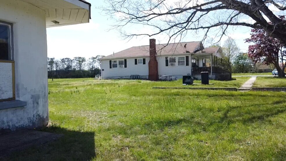 More Photos Of 871 Corkery Ln, Williamstown Apartments For Sale