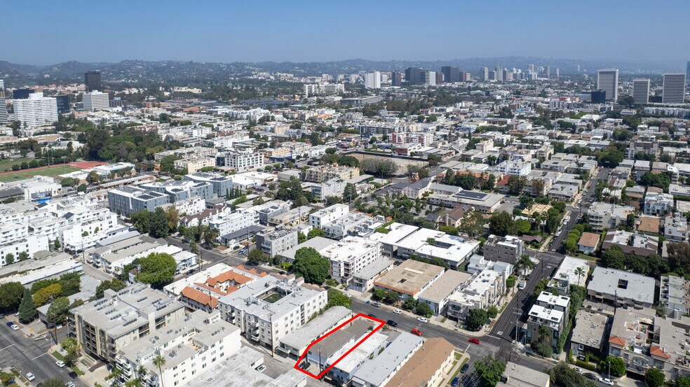 More Photos Of 1631 Granville Ave, Los Angeles Apartments For Sale