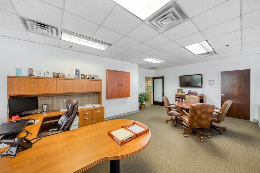 More Photos Of 2800 Horizon Ridge Ct, Suwanee Office For Sale