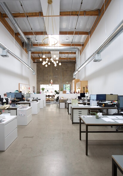 More Photos Of 105 W North St, Healdsburg Research And Development For Lease