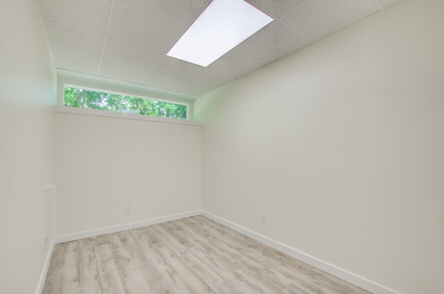 More Photos Of 1010 Burr St, Jackson Medical For Sale