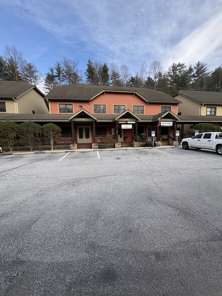 Primary Photo Of 3077 US Highway 64 E, Sapphire Office For Sale