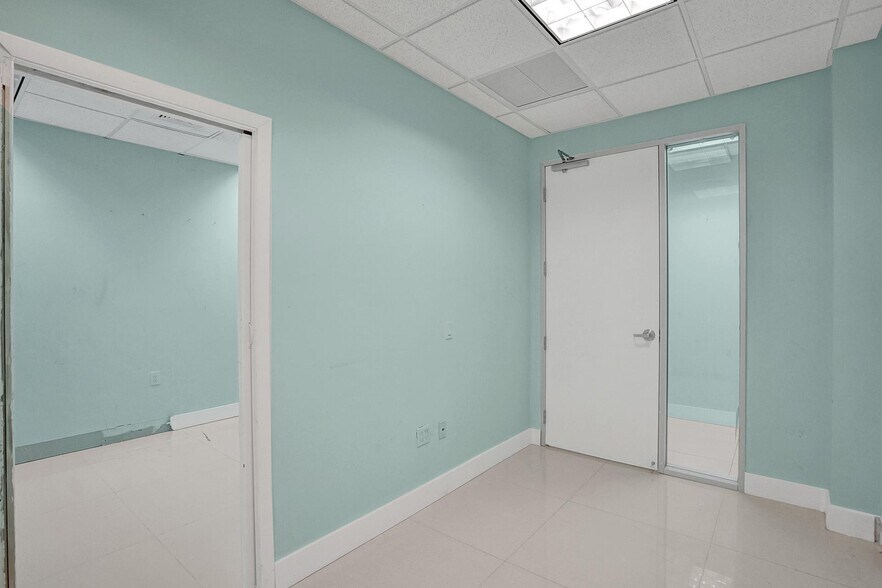 More Photos Of 15620 SW 29th St, Miramar Medical For Sale