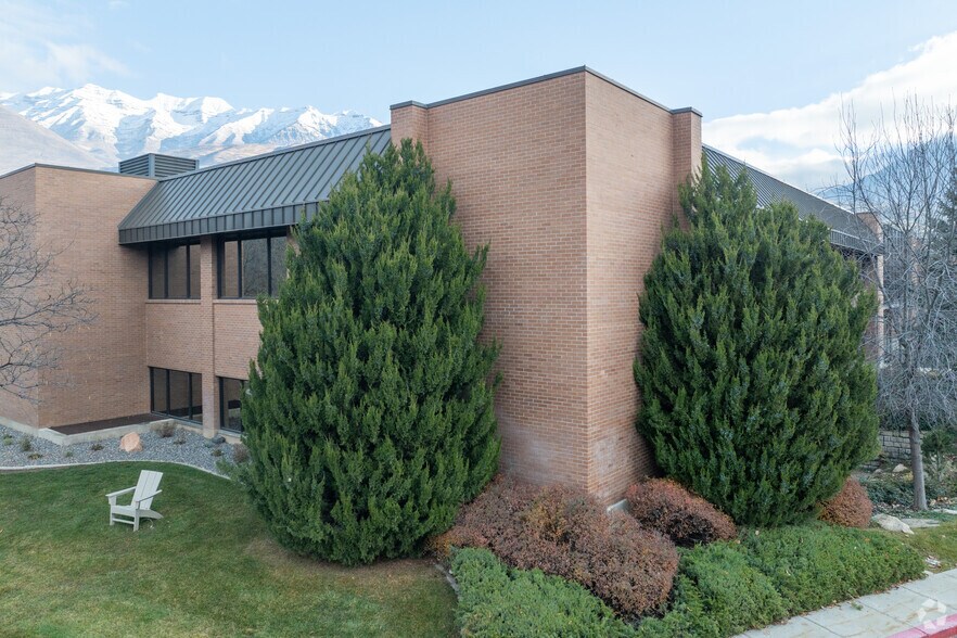 More Photos Of 500-560 E Timpanogos Cir, Orem Office For Lease