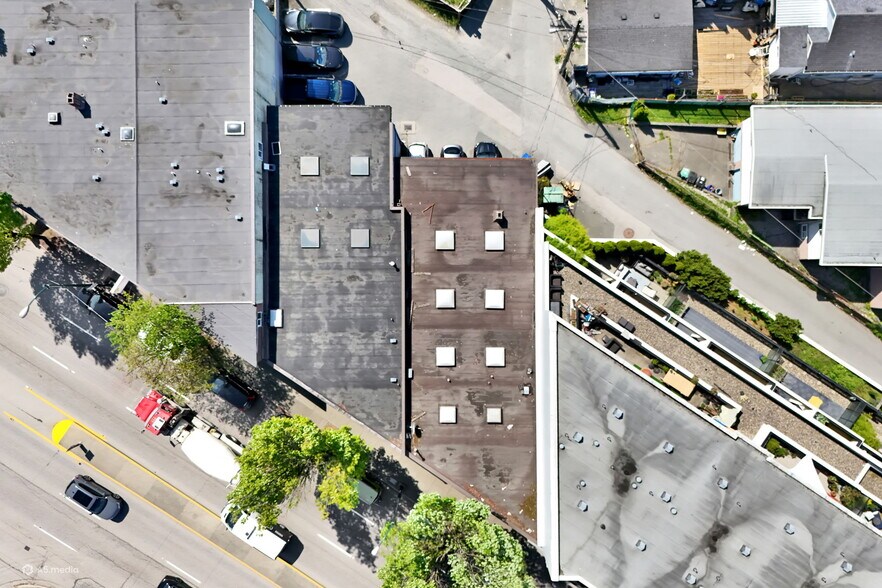 More Photos Of 1872-1874 Kingsway, Vancouver Storefront Retail Office For Sale