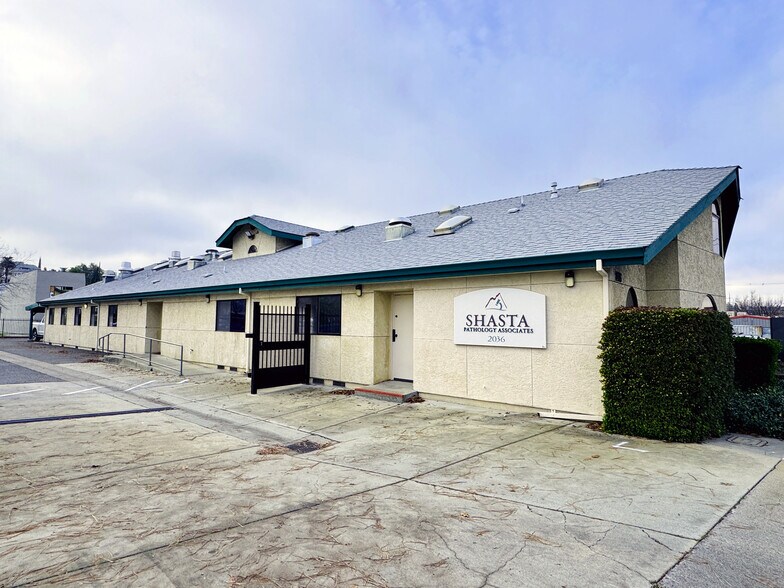 More Photos Of 2036 Railroad Ave, Redding Office For Sale