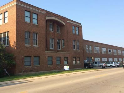More Photos Of 366-368 Bluff City Blvd, Elgin Manufacturing For Lease