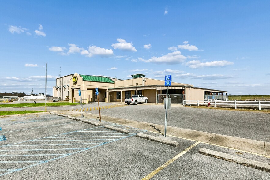 More Photos Of 38963 Highway 23, Buras Warehouse For Sale