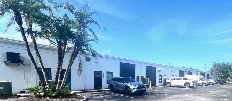 More Photos Of 6225 E 21st St, Bradenton Industrial For Sale