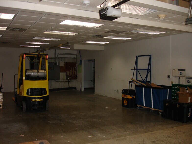 More Photos Of 2635 Hemstock St, La Crosse Office For Lease