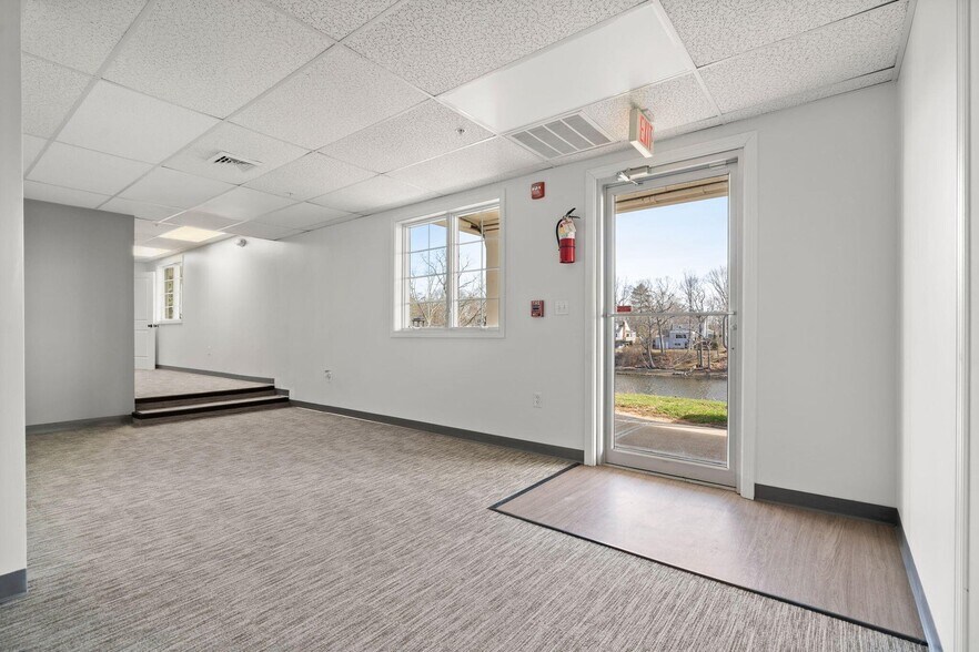 More Photos Of 19 Bridge St, Kittery Coworking Space
