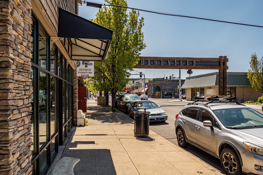 More Photos Of 320 N Main St, Prineville Storefront Retail Office For Sale