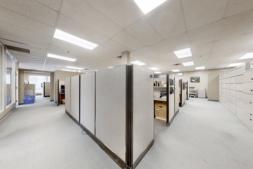 More Photos Of 45 Mcintosh Dr, Markham Office For Sale