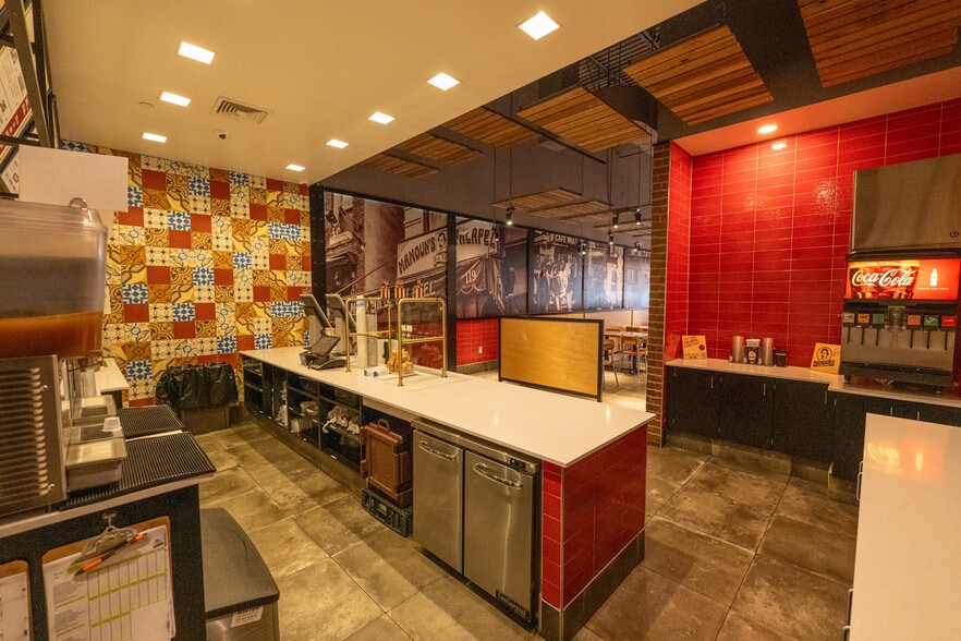 More Photos Of 84 Rt 17, East Rutherford General Retail For Lease