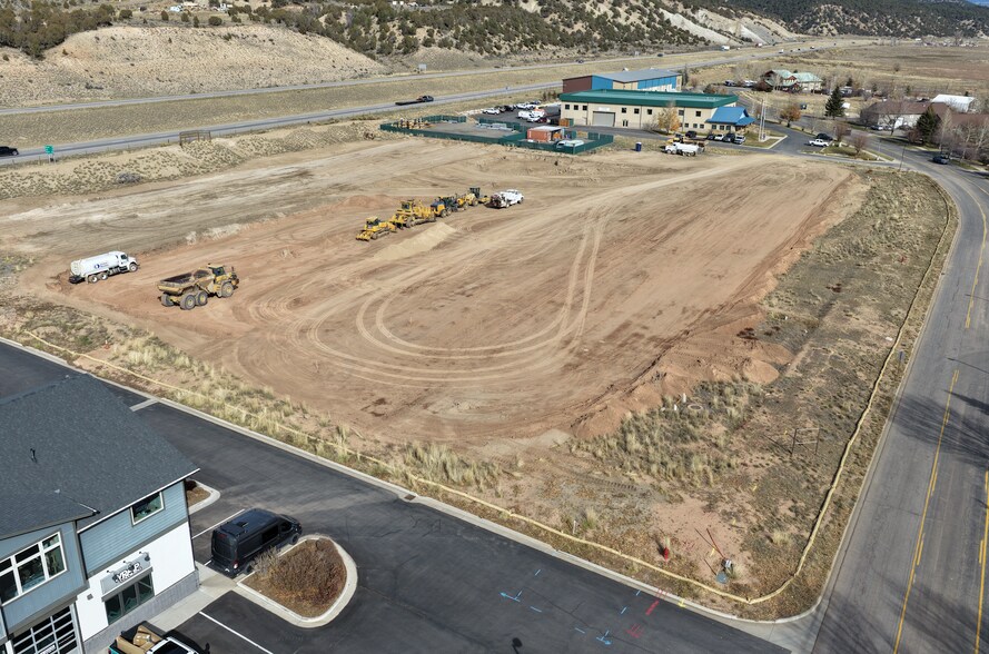 More Photos Of 1215 Chambers ave, Eagle Industrial For Lease