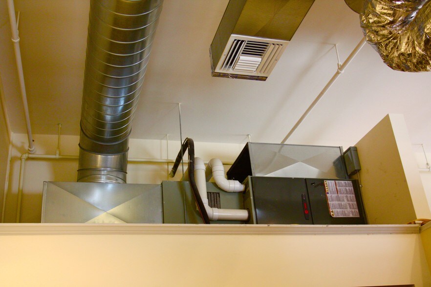 More Photos Of 123-139 North St, Pittsfield Storefront Retail Office For Sale