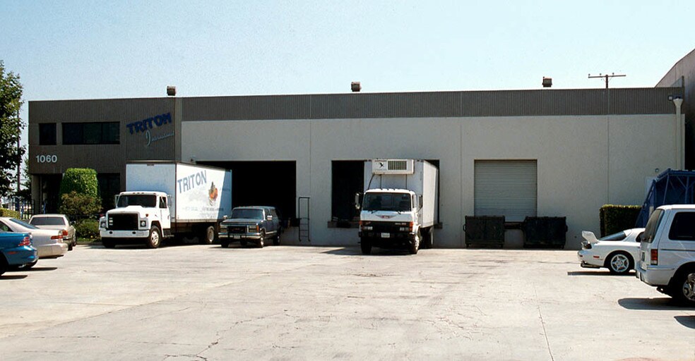 Primary Photo Of 1060 W Florence Ave, Inglewood Warehouse For Lease