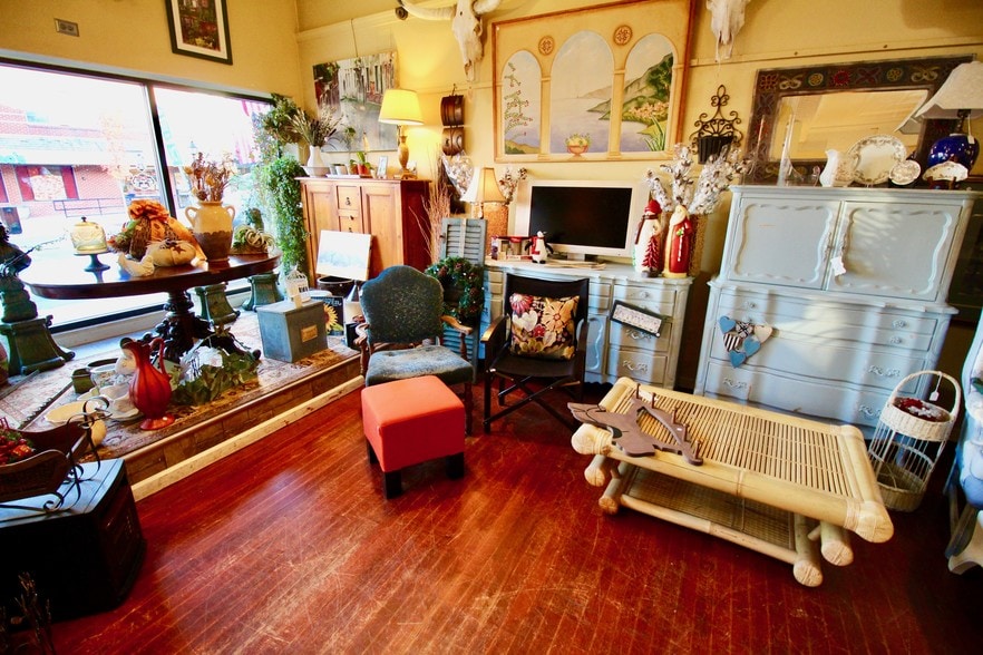 More Photos Of 122-126 Main St, Hackettstown Apartments For Lease