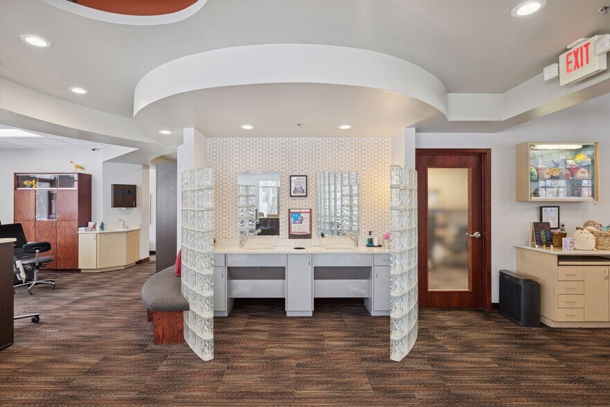 More Photos Of 3340 Sherman Ct, Eagan Medical For Sale