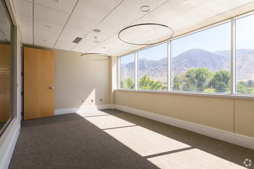 More Photos Of 1712 S East Bay Blvd, Provo Unknown For Lease