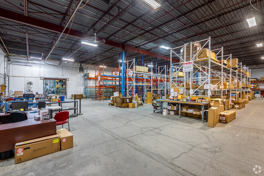 More Photos Of 1705 Argentia Rd, Mississauga Warehouse For Lease