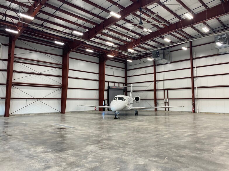 More Photos Of 5175 Old Airport Rd, Hazle Township Airplane Hangar For Lease