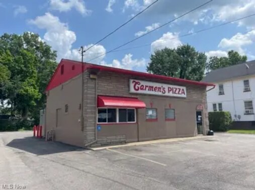 More Photos Of 1861 Youngstown Rd SE, Warren Restaurant For Sale